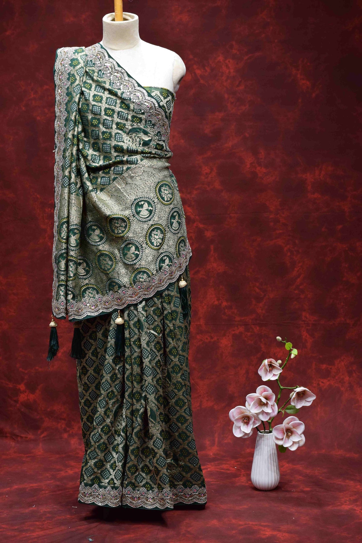 Royal Green Bandhani Printed Saree with Intricate Embroidered Border