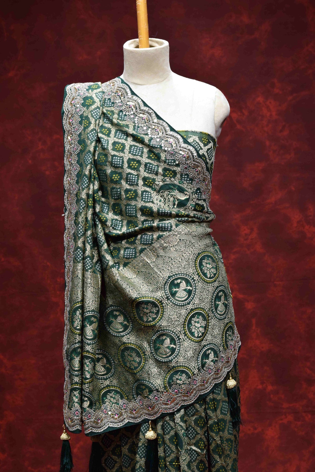 Royal Green Bandhani Printed Saree with Intricate Embroidered Border